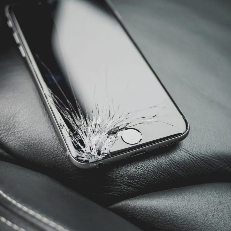 met-deze-airframe-bumper-kan-je-telefoon-tegen-meer-dan-een-stootje