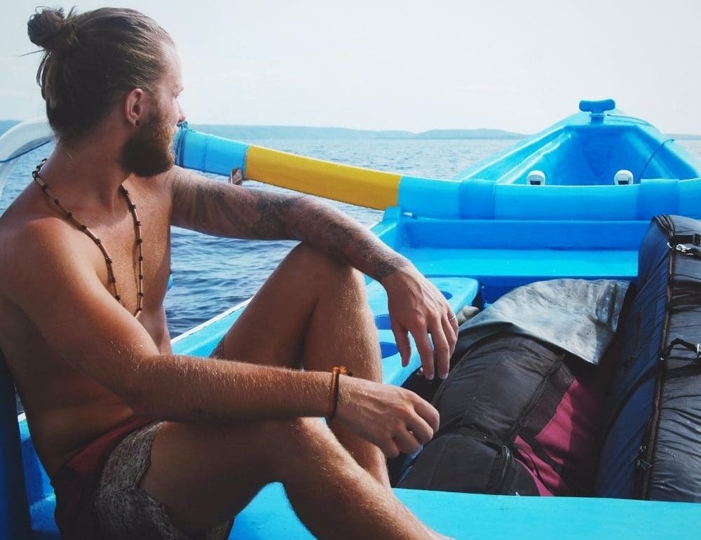 varen-in-je-vrije-tijd-met-een-elektrische-buitenboordmotor