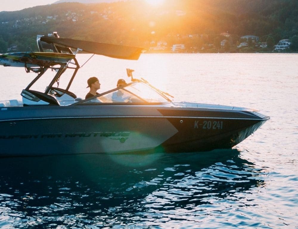 waar-moet-je-op-letten-bij-het-aanschaffen-van-een-rib-boot