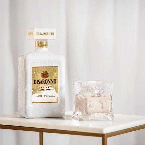 deze-geschenkverpakking-van-disaronno-is-het-ideale-kerstcadeau