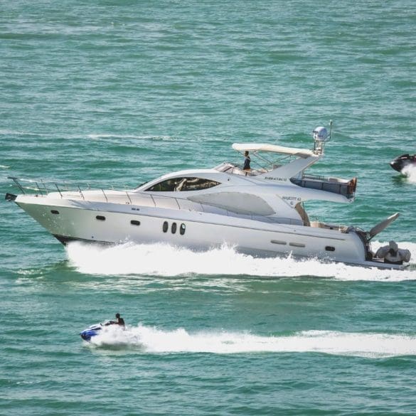 huur-een-luxe-jacht-en-ontdek-de-nederlandse-wateren-lifestyle-blog