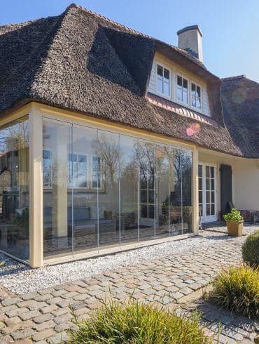 geef-je-woning-een-nieuwe-look-met-een-glazen-schuifwand