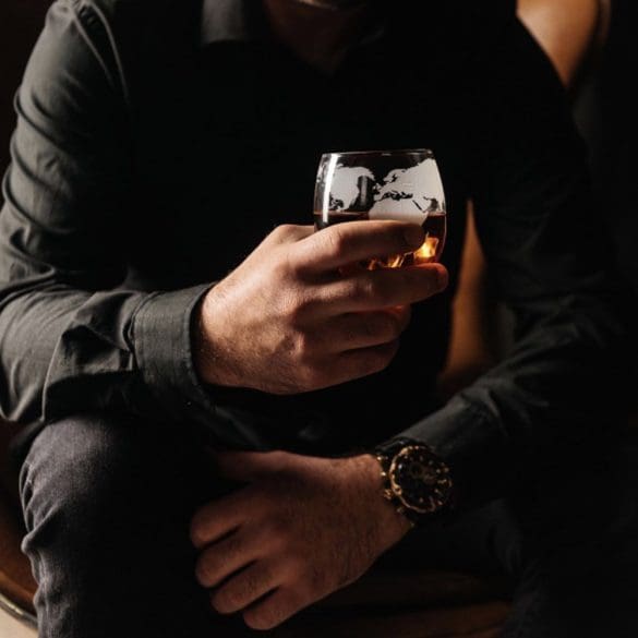 in-een-drank-cabinet-mogen-deze-accessoires-niet-ontbreken