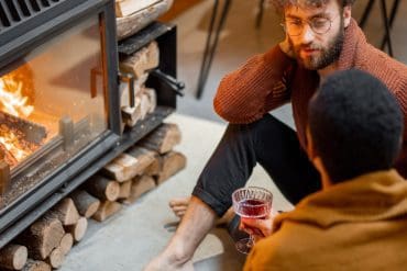vier-redenen-om-voortaan-te-stoken-met-haardhout