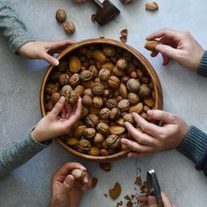 zo-maak-je-thuis-de-lekkerste-geroosterde-noten