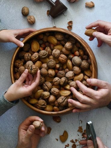 zo-maak-je-thuis-de-lekkerste-geroosterde-noten
