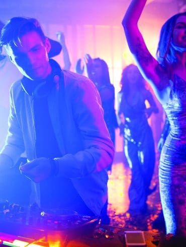 dj-of-live-band-wat-is-de-beste-keuze-voor-jouw-bedrijfsfeest