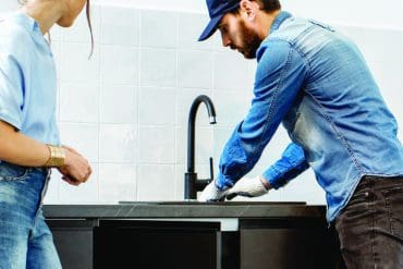 probeer-defecte-apparaten-in-huis-zelf-te-herstellen