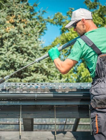 het-belang-van-de-dakgoot-schoonmaken