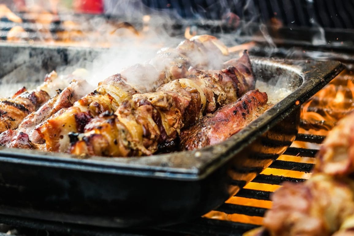 Dit is waarom mannen en barbecueën een gouden combinatie is