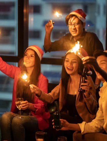 Gezellig kerst vieren met vrienden doe je zo