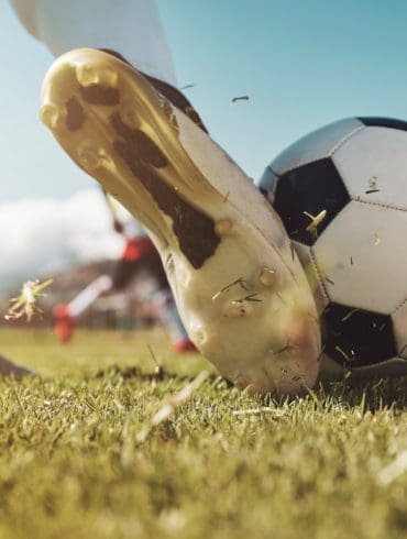 Zo kijk je het WK voetbal thuis: Op groot scherm met lekkere snacks