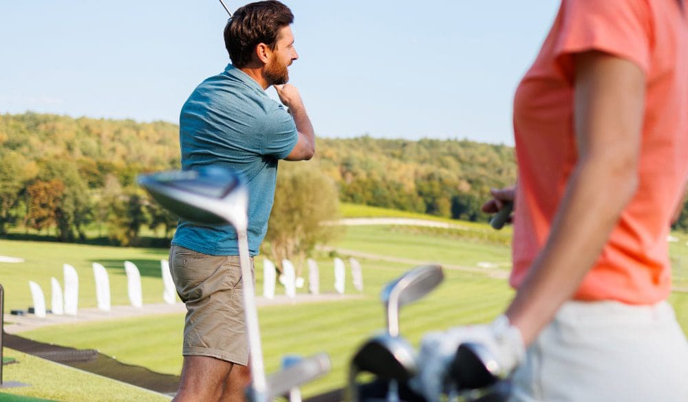 Waarom golf een verrassend goede activiteit is voor ontspanning en beweging